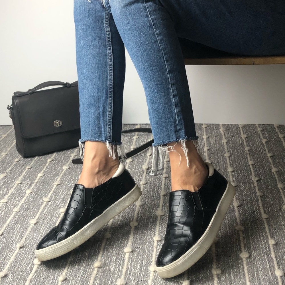 SAM EDELMAN EDNA Slip on sneaker embossed croc